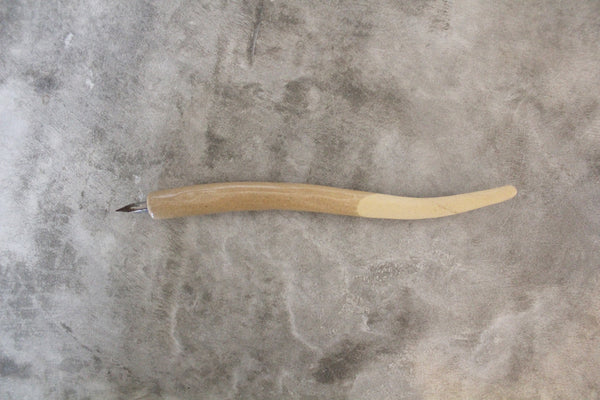 Plumilla serpiente